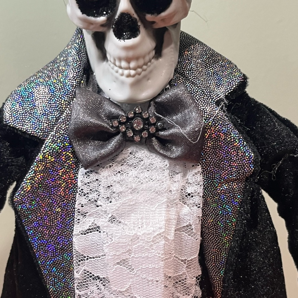 6/$25 Elegant Skeleton Figurine with Black and Silver Details - Picture 3 of 11